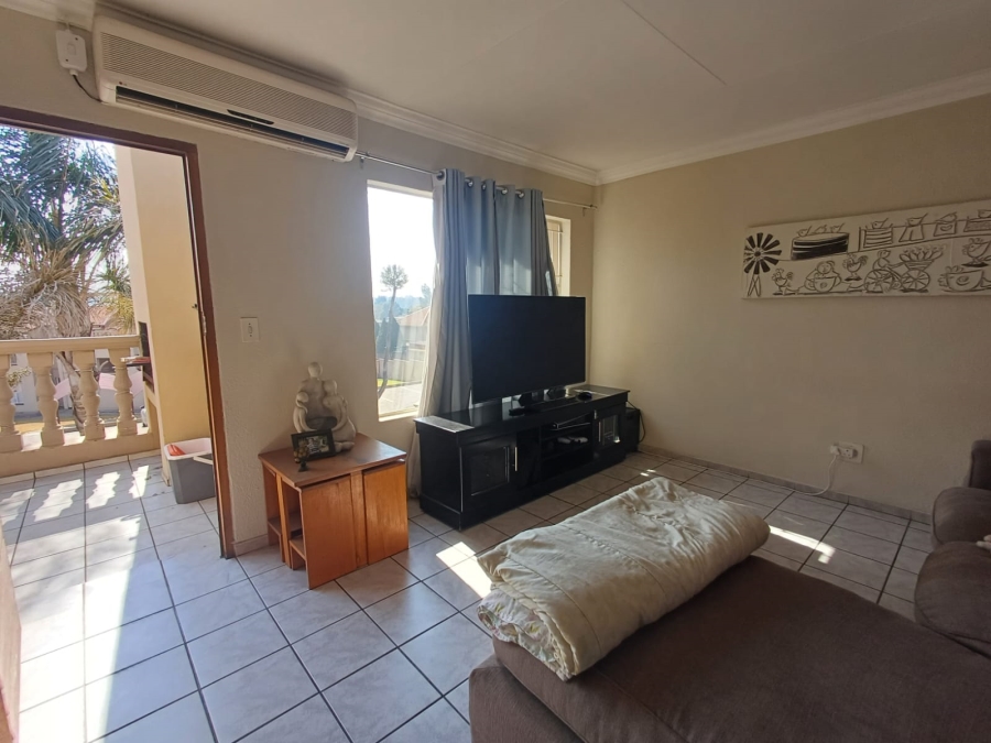 2 Bedroom Property for Sale in Edge On the Vaal Free State